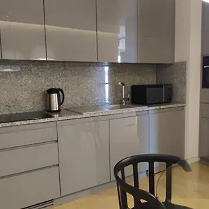 https://ovo-silver-apartments.hotelswroclaw.com